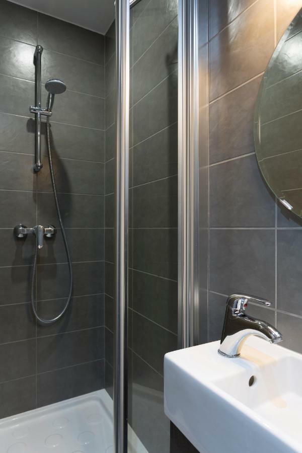 Appartement Studette de charme neuve proche invalides  à Paris Extérieur photo