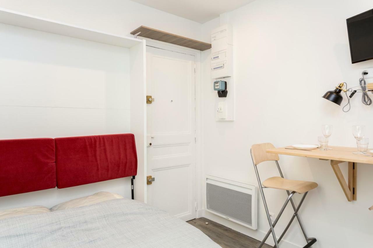Appartement Studette de charme neuve proche invalides  à Paris Extérieur photo